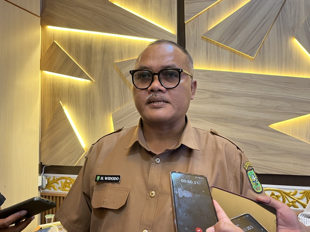 Pelaksana Tugas (Plt) Kepala Dinas Kesehatan (Diskes) Riau, Ns Widodo (foto/Yuni)